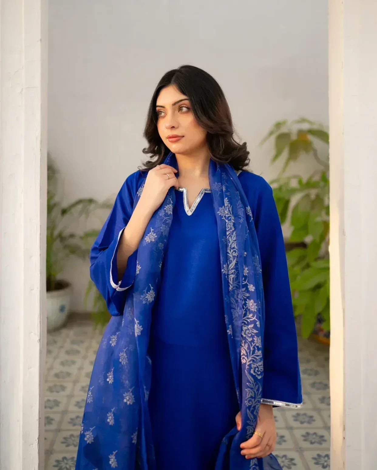 Royal Blue Farshi Shalwar Suit 3 PCs L Royal Blue Farshi Shalwar Suit 3 PCs L